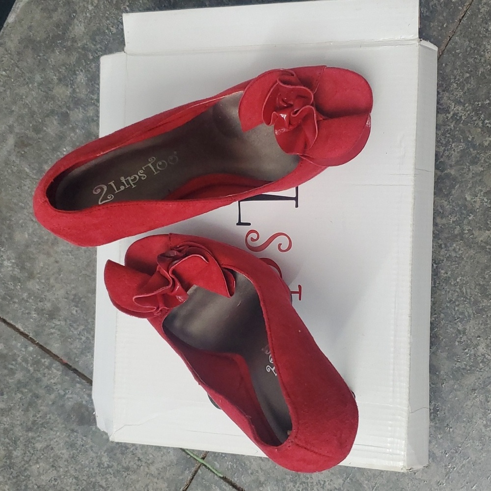 2 Lips Too heels - Picture 2 of 2